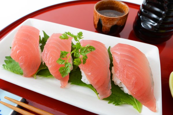 tonfisk sashimi